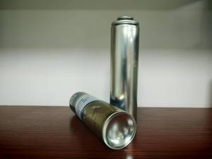 Precio de fábrica Lata de hojalata de aerosol de 300ml con tapa de rosca Impresión offset de logotipo personalizado <span class=keywords><strong>para</strong></span> pesticidas y productos químicos - Product Image 4