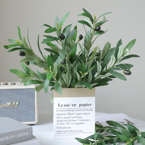 Rama de Olivo Artificial de Simulación con 4 Ramificaciones y Frutos, para Decoración de Bodas, Hogar y Fotografía - Product Image 3