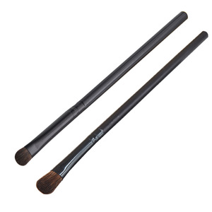Brocha para sombra de ojos de pelo de caballo, mango de plástico de 1 cm para mezclar maquillaje de ojos, aplicación de sombra para ojos ahumados y sombra para nariz - Product Image 1