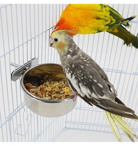 Bol pour perroquets et oiseaux suspendu en acier inoxydable de tailles multiples, tasses personnalisées pour mangeoire à oiseaux. - Product Image 6