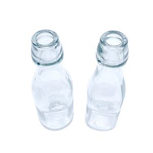 Bouteille d'eau en verre souple transparente avec clip de fermeture / Style spécial hermétique 500 750 1000ml Contenant de boisson à ouverture basculante - Product Image 4