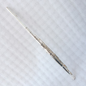 Niveau étudiant haut de gamme 16 trous trou fermé conception flûte transversale plaqué argent C ton métal flûte - Product Image 2