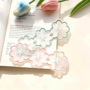 Marque-pages brodés floraux en organza 13,5 x 5 cm pour la lecture, cadeau, applique décorative pour vêtements - Product Image 2