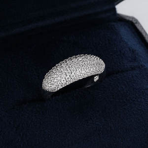 트렌디 한 우아한 5A 큐빅 지르코니아 골드 도금 황동 클래식 힙합 아이스 아웃 클러스터 웨딩 파베 돔 반지 여성과 남성 - Product Image 5