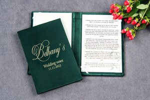 Porta Menús de Gamuza Personalizados para Brunch de Boda o Porta Certificados de Terciopelo y Carpeta para Menús - Product Image 5