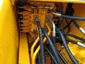 Offre Spéciale – Excavatrice d'occasion KOMATSU PC210LC-8 de haute qualité, 21 tonnes, fabriquée au Japon, matériel de construction de terrassement d'occasion - Product Image 3