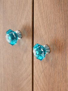 Poignée transparente en cristal pour porte <span class=keywords><strong>de</strong></span> placard, tiroir, poignée <span class=keywords><strong>de</strong></span> porte <span class=keywords><strong>de</strong></span> meuble, poignée en acrylique, boutons symétriques, barres <span class=keywords><strong>de</strong></span> traction - Product Image 5