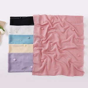 Nouvelle perle <span class=keywords><strong>en</strong></span> <span class=keywords><strong>mousseline</strong></span> <span class=keywords><strong>de</strong></span> <span class=keywords><strong>soie</strong></span> étole petite fleur tricotée Design Turbans musulman Hijabs écharpe couleur unie diamants châles léger Foulard - Product Image 5