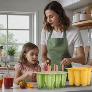 Molde de Silicona de Grado Alimenticio para Helado en Espiral y Cubitos de Hielo con Características de Congelación Rápida y Fácil Desmolde - Product Image 4