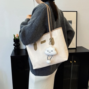 Borsa <span class=keywords><strong>a</strong></span> tracolla semplice di tendenza Design 2025 nuovo stile della moda e del senso della borsa da donna sotto le ascelle - Product Image 4