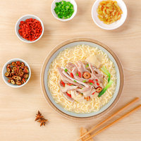 Instant Chinese Food Noodles Guangdong Style Fried Pepper Pork Belly and Chicken Buldak Boxed Manual Cup ENSACHEUSE