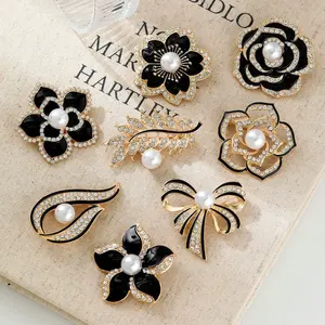 ユニセックス高級亜鉛合金金メッキクリスタルブローチピンブラックローズカメリアレッドチェストフラワーウェディングエンゲージメントギフトパーティー - Product Image 2