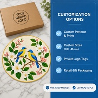 Set de table rond en perles de verre blanches imprimées sur mesure, motif branche de fleur d'oiseau bleu, pour la vente en gros