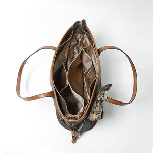 Sac à main fourre-tout tendance en cuir PU vintage de luxe pour femme, grande capacité, style simple - Product Image 4