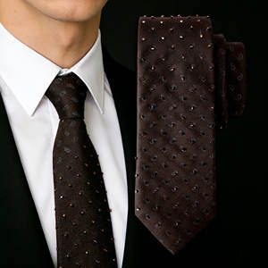 Модный мужской галстук ручной работы с вышивкой бисером и узором пейсли, коричневый, из тутового шелка. Принимаем заказы на малые партии, включая шоколадные галстуки. - Product Image 1