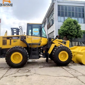 Cargadora de ruedas Komatsu WA380-6 usada, modelo 380, con cucharón amarillo, en venta. - Product Image 3