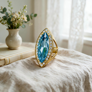 Anello Statement con Gemma Simulata a Forma di Marquise, Impermeabile, in Acciaio Inossidabile Placcato Oro, con Cristalli a Corona, Gioiello Vintage per Donna - Product Image 6