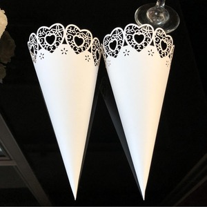 White Laser Cut <b>Heart</b> Shape Confetti Toss Cones Wedding Party Favor Supplies DIY Flower Petal Holder Paper Cone Decoration - Product Image 4