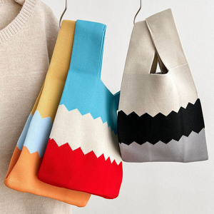 <span class=keywords><strong>Borsa</strong></span> Tote da Spiaggia All'<span class=keywords><strong>uncinetto</strong></span> <span class=keywords><strong>Fatta</strong></span> <span class=keywords><strong>a</strong></span> <span class=keywords><strong>Mano</strong></span> di Alta Qualità, Colorata, <span class=keywords><strong>a</strong></span> Maglia, <span class=keywords><strong>a</strong></span> Secchiello, Traforata - Product Image 2