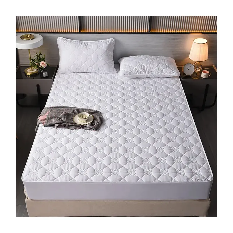 Customized Size Mattress Cover 0.02mm TPU Durable Polyester Knitted Fabric Hypoallergenic Waterproof Mattress Protector Bed Mat