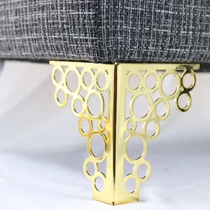 Pieds de table d'angle en métal sculpté de style européen de luxe, pieds de coffa d'angle à la mode