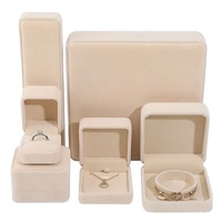 Boîte de présentation carrée de luxe pour bijoux, emballage cadeau, boîte à bijoux en velours pour boucles d'oreilles, bracelets, colliers, pendentifs, bagues