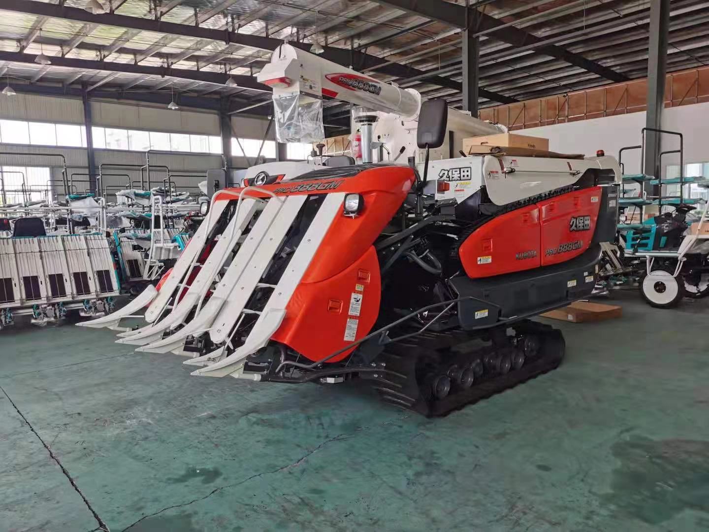 Kubota PRO888GM Combine Harvester - High Productivity