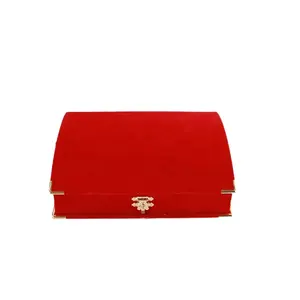 Luxus Samt Schmuck Verpackung Red Flock ing Armband Box Einzigartige goldene Accessoires Ring Case