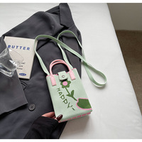 Mini sac bandoulière pour téléphone portable femme, pochette à monnaie tricotée, sac à main polyvalent et tendance, avec décoration cœur et cordon de serrage, en stock