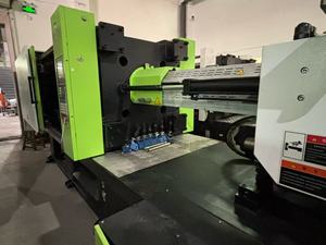 Máquina de Moldeo por Inyección de Plástico Horizontal Eléctrica Yizumi 160-200T con PLC, Servomotor, Caja de Cambios, Rodamientos y Bomba - Product Image 3