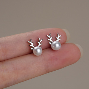 Orecchini a Perno Semplici con Perle Finte per Donne, Accessori per Orecchie con Mini Perline Natalizie, Elegante Regalo Quotidiano - Product Image 6
