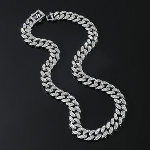 สร้อยคอแฟชั่นทรงเรขาคณิตแบบเรียบง่าย สไตล์ฮิปฮอป วัสดุอัลลอยด์ สำหรับผู้ชาย ขายดีประจำปี 2026  รับผลิตตามแบบ  ขายส่งเครื่องประดับ - Product Image 2