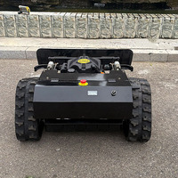Mesin pemotong rumput kendali jarak jauh Robot traktor Mini kustom CE EPA pertanian kualitas tinggi