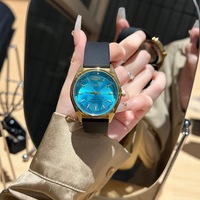 Montre pour femme Explosive Western Queen Mother, Saturne, or rose, boîtier en acrylique écologique, perle, mode rétro élégante, quartz