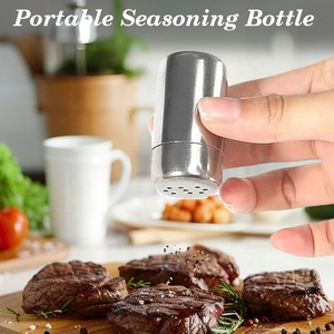 Mini distributeurs d'épices en acier inoxydable personnalisés, assaisonnement pour boîte à lunch, camping, extérieur, <span class=keywords><strong>petit</strong></span> shaker à <span class=keywords><strong>sel</strong></span> <span class=keywords><strong>et</strong></span> à <span class=keywords><strong>poivre</strong></span> - Product Image 5