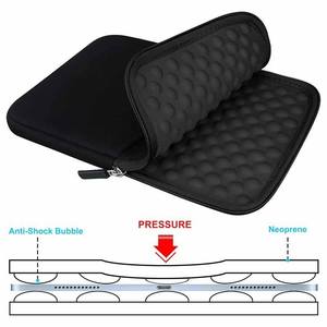 <span class=keywords><strong>Funda</strong></span> Protectora para Tablet de Neopreno Negro con Cierre, Acolchada, Impermeable y Resistente a Impactos, con Logotipo Personalizado en Relieve, para iPad de 8 y 10.5 <span class=keywords><strong>Pulgadas</strong></span> - Product Image 2