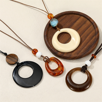 Collier ras de cou minimaliste RINHOO en résine creuse, cercle long, perles géométriques en résine, pendentif pour femmes, collier superposé, bijoux de fête, cadeau