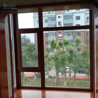 Ventanas Abatibles Francesas de UPVC Modernas y Personalizables con Postigos de Vidrio Único de Estilo Retro y Acabado Efecto Madera para Hogar, Oficina y Hotel