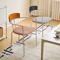 Chaise de salle à manger moderne en acier avec accoudoirs et dossier - Conception durable pour salle à manger, salon et bureau à domicile