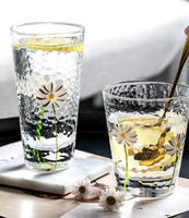 Mug en verre Haisiman, style japonais, sans couvercle, finition martelée, motif petite marguerite peinte à la main, résistant à la chaleur, avec bord doré, pour jus