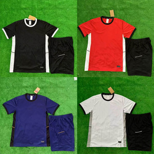 Maillots de football pour adultes de haute qualité en gros d'usine, uniformes de football en polyester à séchage rapide, maillots de football personnalisés imprimés pour l'entraînement - Product Image 1