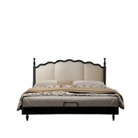 Lit double de luxe moderne avec tête de lit ondulée, cadre rembourré, style français, cadre en bois festonné pour chambre principale