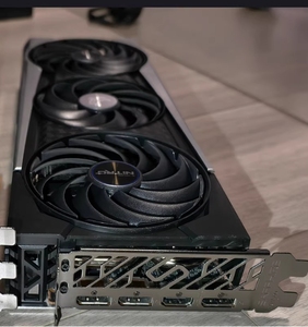 การ์ดจอสำหรับเล่นเกม GDDR6 Radeon RX <span class=keywords><strong>6750</strong></span> GRE 12GB 8 + 6Pin PCIe 4.0 - Product Image 2