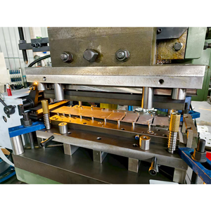 Matrice de découpe et d'estampage métallique de précision sur mesure pour motifs de cartes, outil de découpe OEM/ODM, matrice progressive pour le formage et <span class=keywords><strong>la</strong></span> fabrication de tôles. - Product Image 2