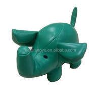 Divers jouets en peluche d'éléphant mignons, fabriqués sur mesure en cuir PU, matériaux en maille matelassée, divers tissus, fourrure, peluche, feutre, cadeaux sans feutre