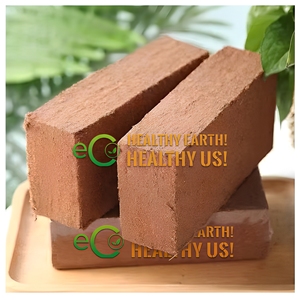 Bloc de tourbe de coco naturel 5 kg |   Tourbe de coco écologique pour la plantation et l'agriculture |   Utilisation en agriculture et jardinage |   Prix de gros - Product Image 1