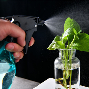 Botella de Spray Rong An de 500ml 700ml de Plástico para Limpieza de Cocina y Riego de Jardín - Product Image 3