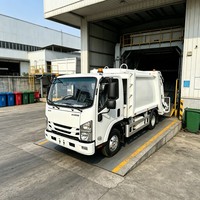 Camion de ramassage des ordures ISUZU KV100 4X2 6cbm Euro 3 130HP, camion compacteur de déchets pour la collecte des ordures