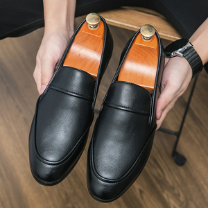 Cómodos zapatos Oxford de cuero para hombre Patrón sólido Formal Slip-On Estilo siguiente Gran promoción QS111A159 - Product Image 1
