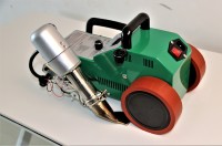 Machine à souder les bâches flexibles à bordure superposée pour bâches et membranes flexibles